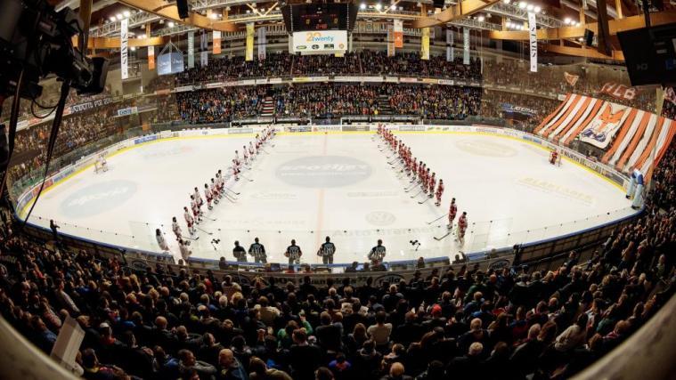 7.200 Fans verwandelten die Eiswelle wieder in einen Hexenkessel. © APA / EXPA/JOHANN GRODER