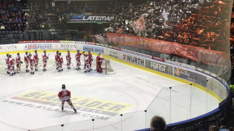 Vor vollen Rängen brachte Bozen den Playoff-Einzug unter Dach und Fach.