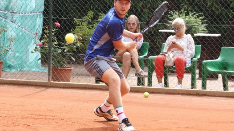 Jacob Nicolussi ist erst wieder am Montag im Einsatz