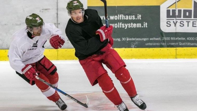 Markus Gander (r.) gibt im Training Vollgas, doch ob es nochmal zu Einätzen in der Liga reicht, ist fraglich. © HCB