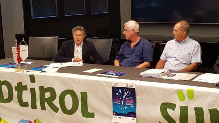 Giorgio Cagnotto, Paolo Pavan, Ardelio Michieli bei der Pressekonferenz in Bozen