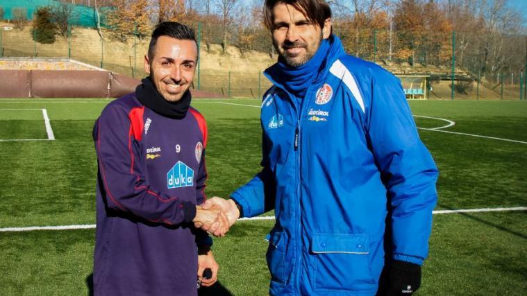 Julien Rantier wurde von FCS-Trainer William Viali empfangen (Foto: FCS/P. Savio)