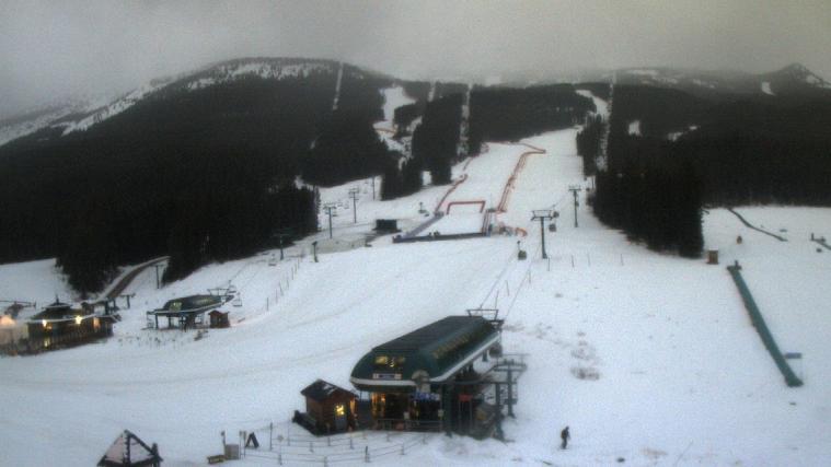 Bild der Webcam auf das Zielgelände in Lake Louise (Foto: www.skilouise.com)