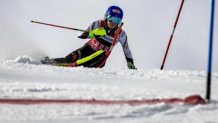 Mikaela Shiffrin will sich ihren 50. Sieg krallen. © APA/afp / JEFF PACHOUD