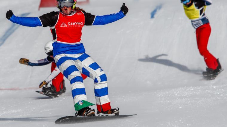 Michela Moioli jubelt im Ziel (Foto: Pentaphoto)