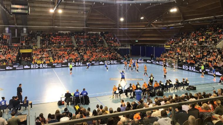 "Azzurre" gegen die Niederlande chancenlos (Foto: figh/twitter)