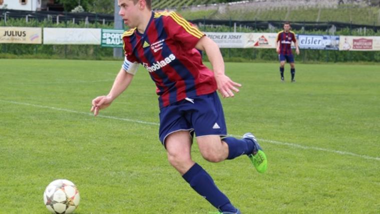 Kapitän Stefan Christoforetti eroberte mit Weinstraße Süd den ersten Oberliga-Sieg
