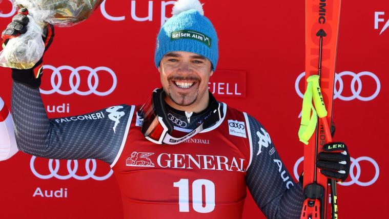 Peter Fill strahlt in Kvitfjell vom Podest (Foto: Pentaphoto)
