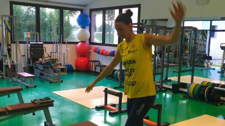 Raphaela Folie beim Reha-Training.