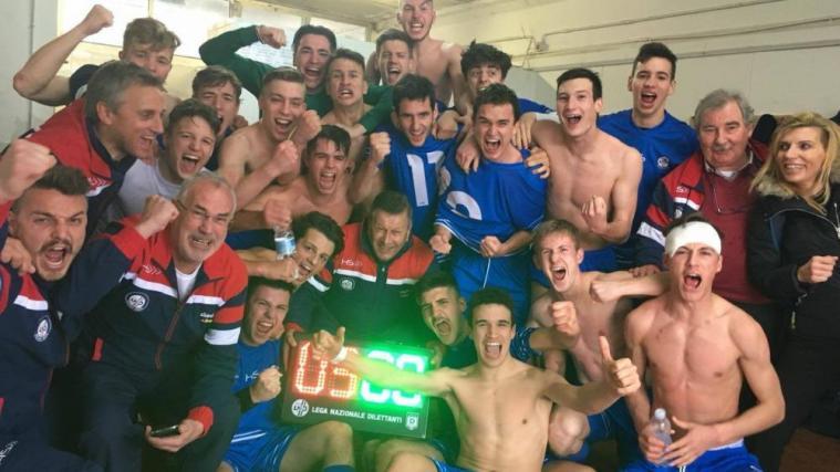 So feierte Südtirols Juniorenmannschaft den Aufstieg ins Viertelfinale.