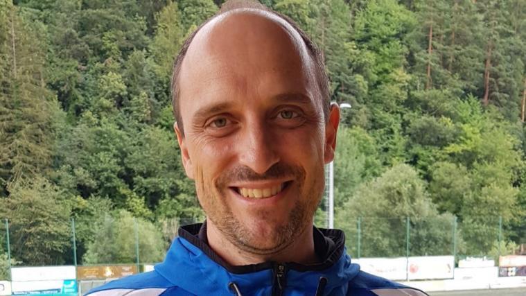 Trainer Franz Josef Theiner schon im neuen Outfit © ASV Riffian-Kuens