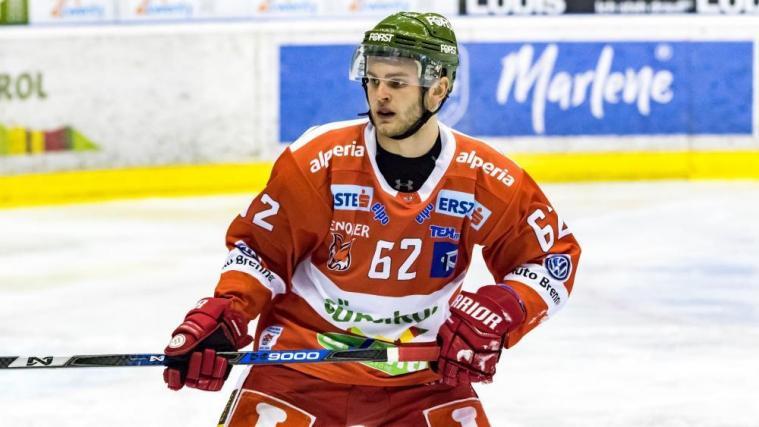 Der an die Rittner Buam ausgeliehene Tobias Brighenti, darf bei Bedarf auch für die Foxes spielen. © Vanna Antonello