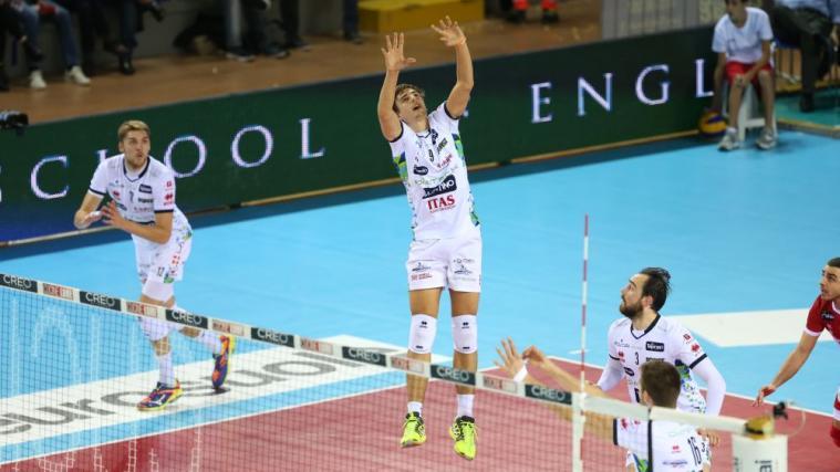Südtirols bester Volleyballspieler in Aktion: Simone Giannelli