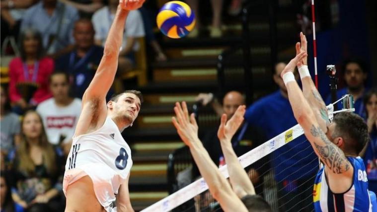 Italiens Volleyballer waren gegen starke US-Amerikaner chancenlos. © FIVB