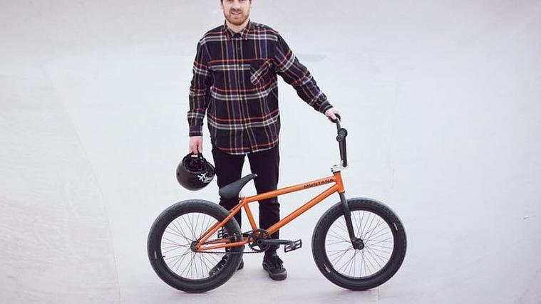 Stefan Lantschner ist im Internet ein Star (Foto: Facebook)