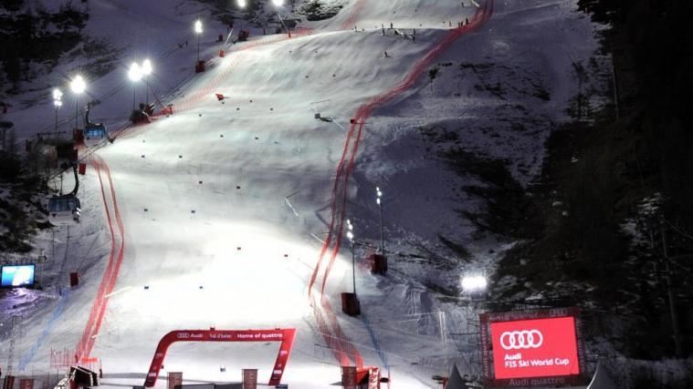 Die sehr steile Face de Bellevarde-Piste in Val d'Isere © pentaphoto.it
