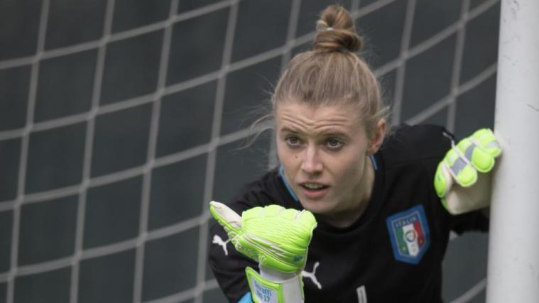 Katja Schroffenegger im Trikot der italienischen Nationalmannschaft. © Maurizio Borsari