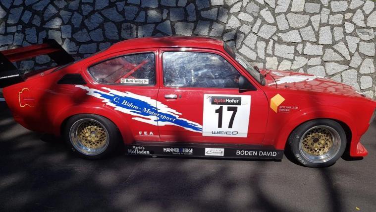 OK-Chef Harald Freitag war mit seinem Opel Kadett GTE am Start und wurde 6. In der Gruppe E1 holte er sich überlegen den Tagessieg.