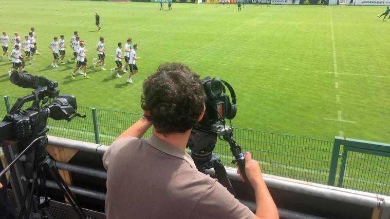 Den Kameras entgeht kaum ein Detail am Eppaner Trainingsplatz.