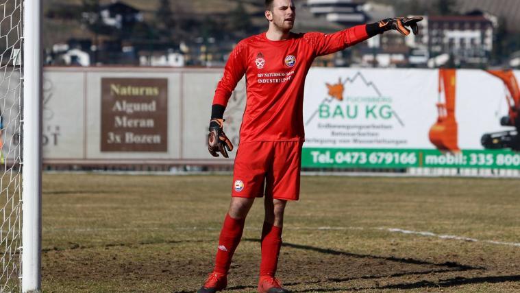 Felix Piazzo im Trikot von Naturns (Foto Dieter Runggaldier)