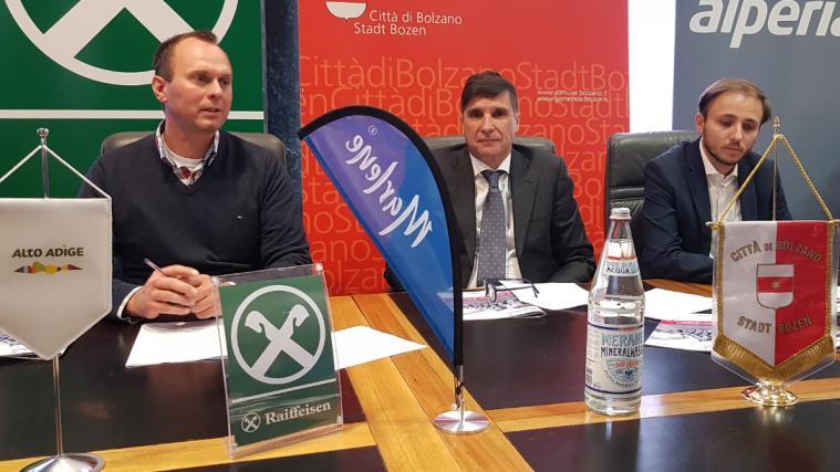 OK-Chef Gerhard Warasin, LC Bozen Präsident Christof Brandt, Sportstadtrat Angelo Gennaccaro