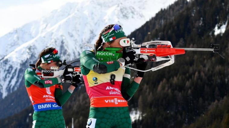 Voll fokussiert und oft gleichauf: Lisa Vittozzi (links) und Dorothea Wierer. © Pentaphoto