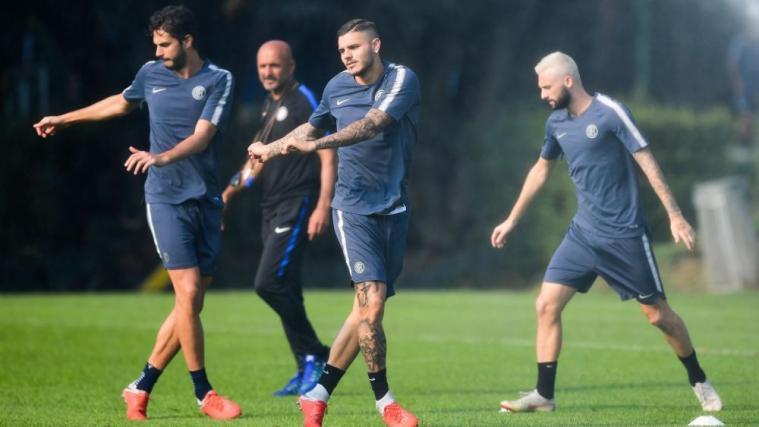 Mauro Icardi (Bildmitte) steht vor seinem Champions-League-Debüt. © APA/afp / MIGUEL MEDINA