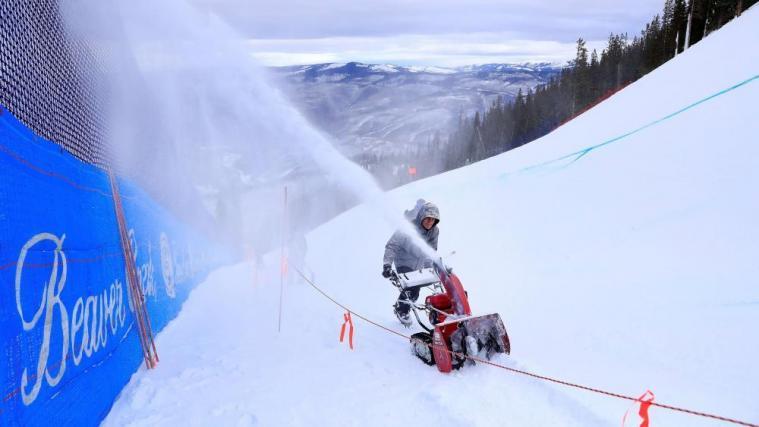 Schneefräsen, aber keine Skifahrer: Das zweite Training auf der „Birds of Prey“ in Beaver Creek wurde abgesagt. © APA/getty / TOM PENNINGTON