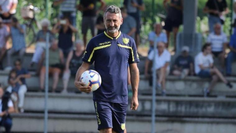 Muss noch um die Ligazugehörigkeit zittern: Chievo-Coach Lorenzo D'Anna.
