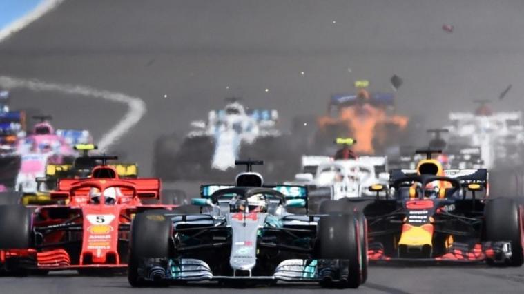 Gleich passiert es: Vettel ruiniert sein Rennen früh © SID / Boris HORVAT