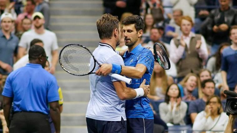 Djokovic (r.) gab gegen Wawrinka im dritten Satz auf © SID / DOMINICK REUTER