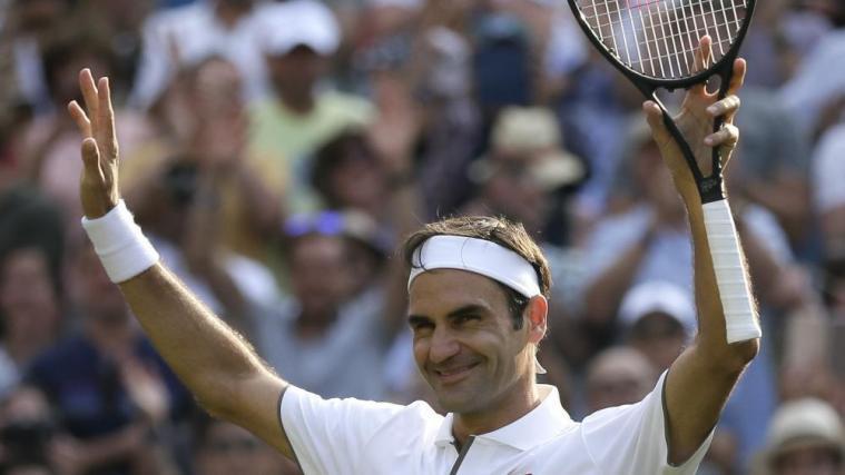 Roger Federer steht nach seinem 100. Sieg in Wimbledon im Halbfinale © AP / Tim Ireland