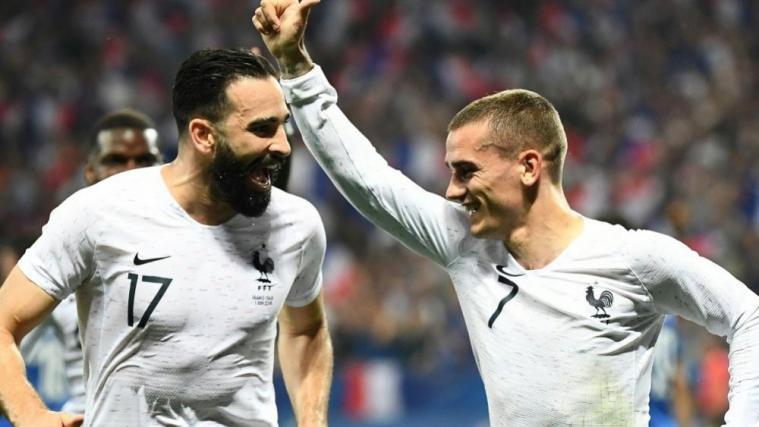 Torschütze Antoine Griezmann (r.) freut sich. © SID / FRANCK FIFE