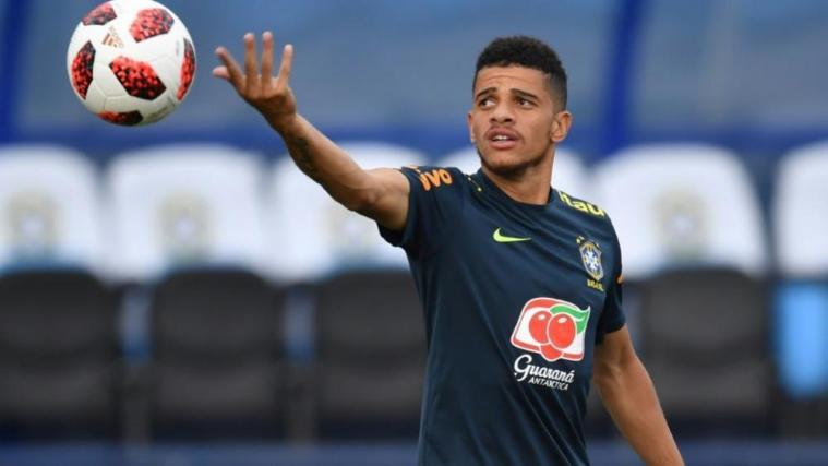 Sorgen um seine Mutter: Brasiliens Taison © SID / NELSON ALMEIDA