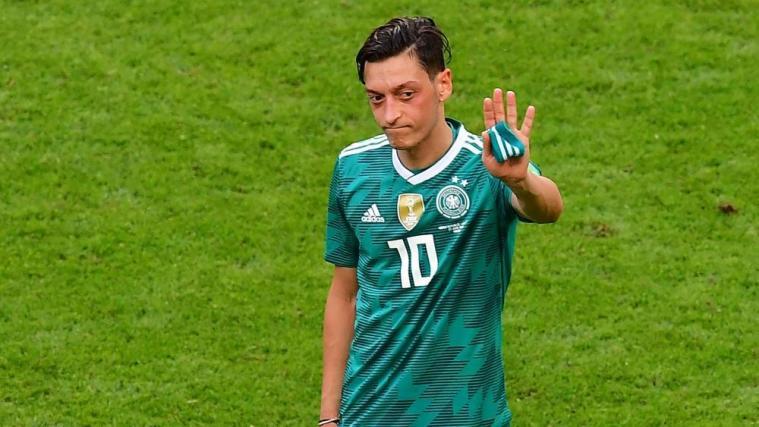 Mesut Özil verabschiedet sich von der DFB-Auswahl. © APA/afp / LUIS ACOSTA