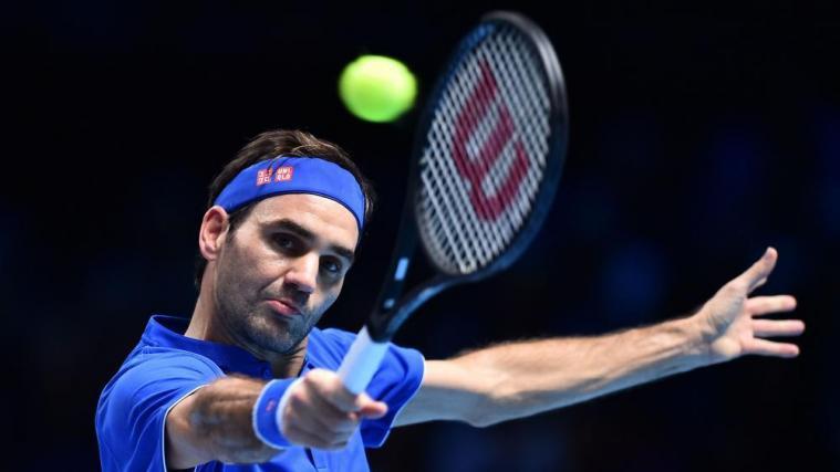 Roger Federer steht bei den ATP-Finals im Halbfinale © APA/afp / GLYN KIRK