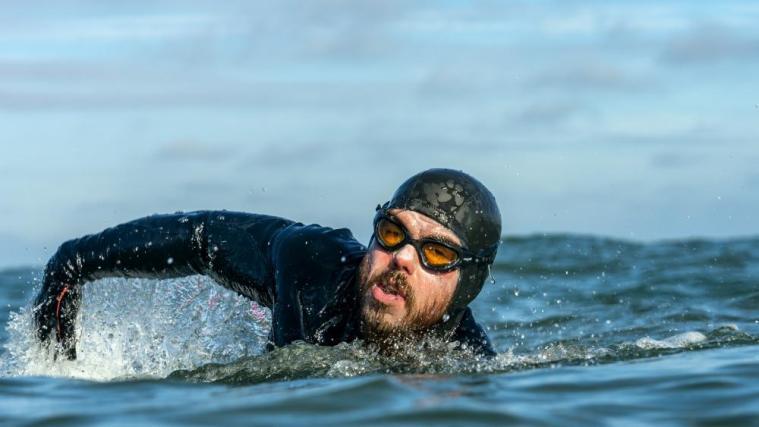 Extremsportler Ross Edgley stellt neue Weltrekorde auf © Red Bull Content Pool / Olaf Pignataro