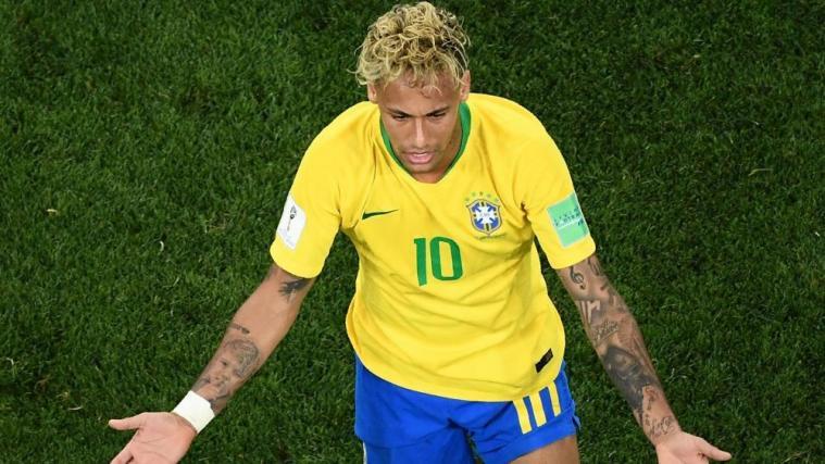 Neymars neue Haarpracht sorgt im Netz für viele Lacher. © APA/afp / JEWEL SAMAD