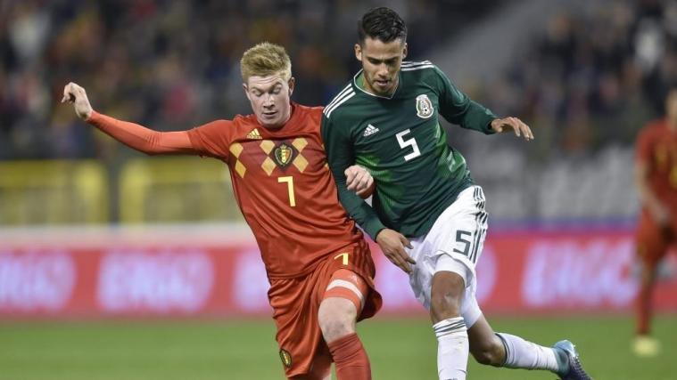 Reyes (r.) wird die WM mit Mexiko verpassen © SID / JOHN THYS