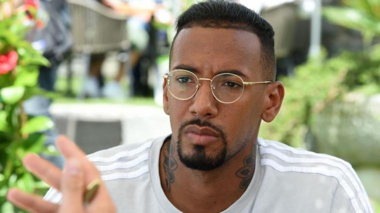 Selbst Jerome Boateng versuchte sich als Komponist und nahm seinen eigenen Song auf. © APA/afp / CHRISTOF STACHE