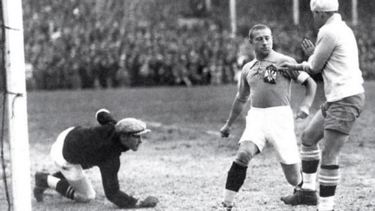 Eine Szene aus dem Spiel Jugoslawien gegen Brasilien. © Wikipedia