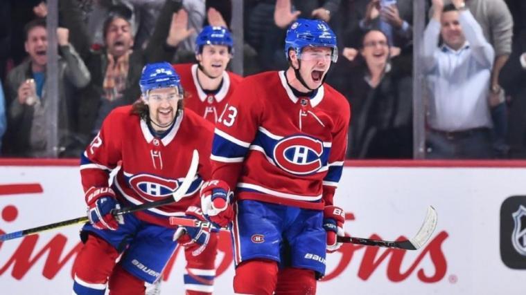 Max Domi (r.) nach seinem Treffer zum 5:4 © GETTY IMAGES NORTH AMERICA/SID / Minas Panagiotakis
