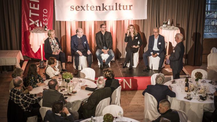 2015 wurden die Sextner Kamingespräche ins Leben gerufen.