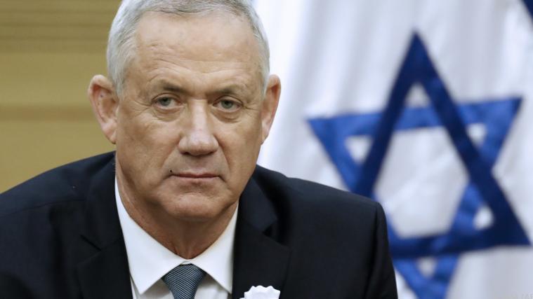 Benny Gantz versucht es.