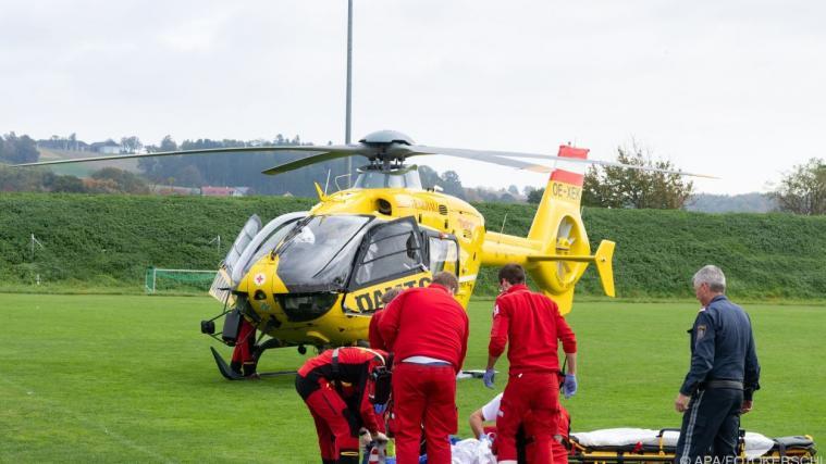 Bub wurde mit Rettungshubschrauber ins Uniklinikum Linz geflogen.