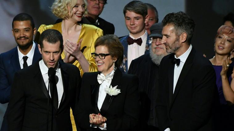 D.B. Weiss (l. am Mikrofon) und David Benioff (r.) ziehen sich aus dem Star Wars-Universum zurück.