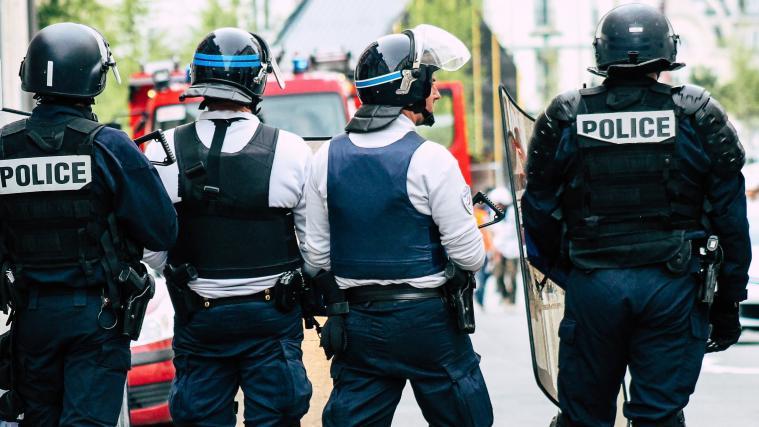 Die Polizei hat eine Person festgenommen. (Symbolbild)