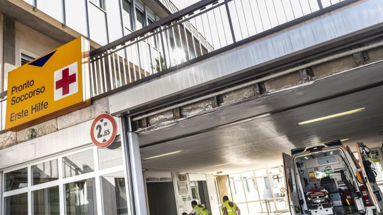 Die Regierung beanstandet darin Absatz 1 von Artikel 9, der sich mit der „unangemessenen Inanspruchnahme der Dienste der Notaufnahme in den Krankenhäusern“ beschäftigt.