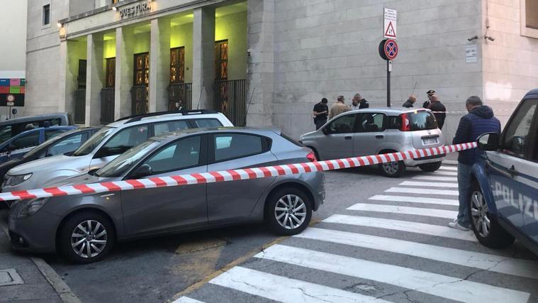 In der Quästur in Triest kam es zur Schießerei.