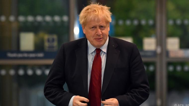 Johnson hält an Brexit-Datum fest.